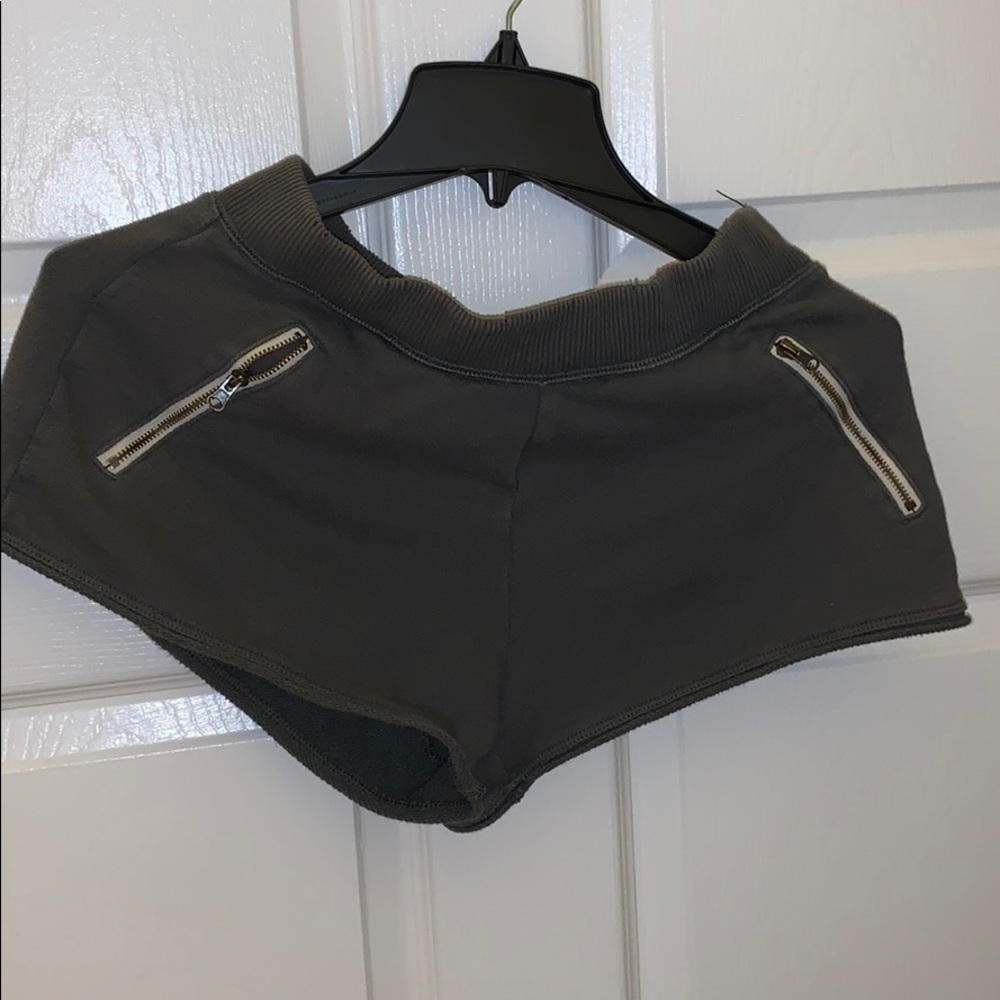 Distressed American Eagle cotton shorts
